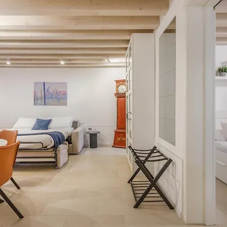 Ground Floor Oasi - Quiet And Design Near San Marco *
