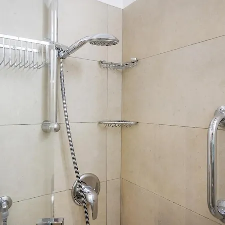 Ground Floor Oasi - Quiet And Design Near San Marco * Venetië