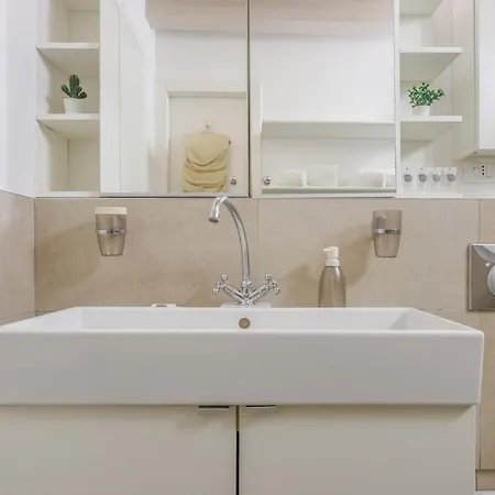 Ground Floor Oasi - Quiet And Design Near San Marco